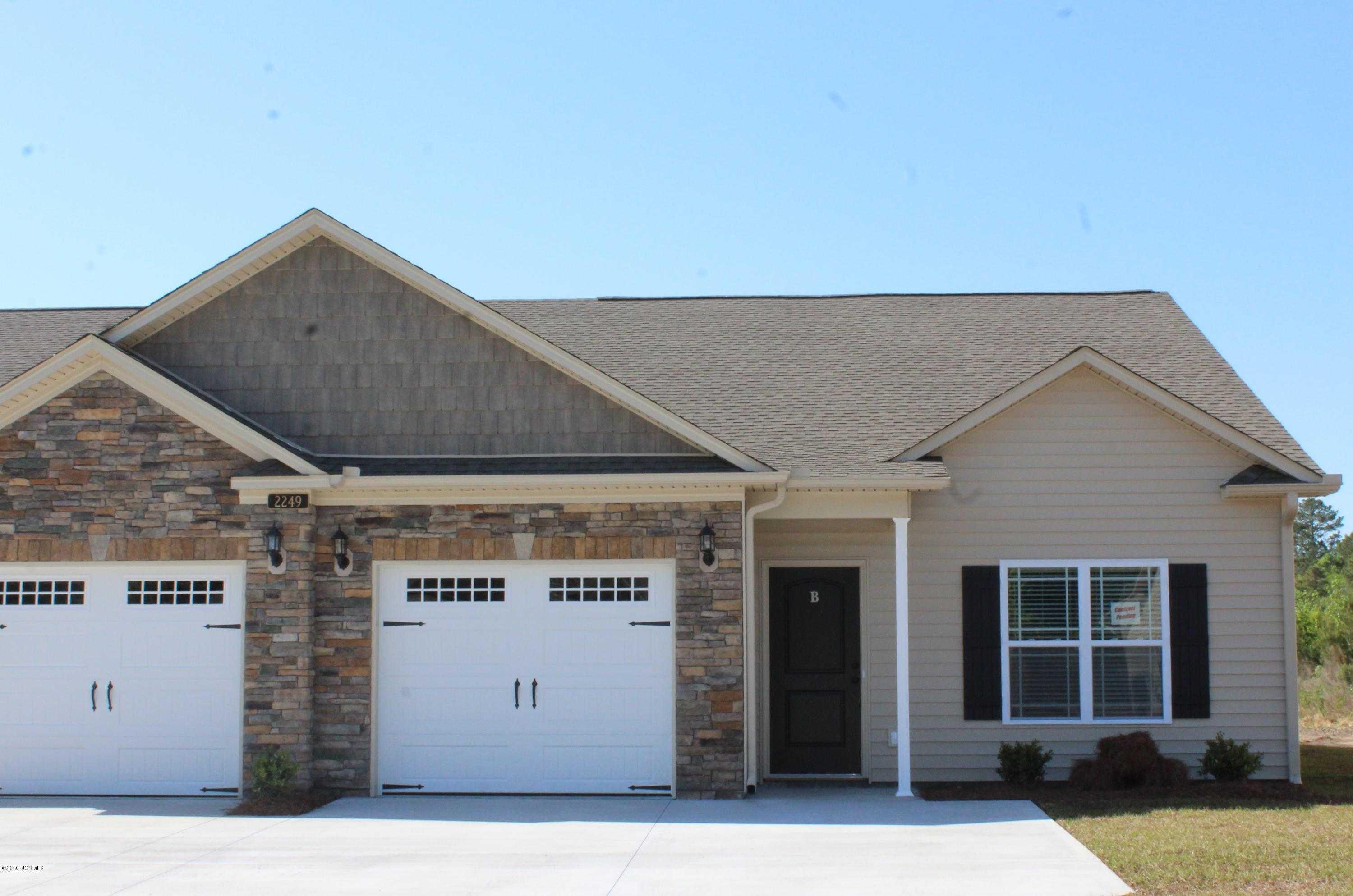 2249 Sweet Bay, 100188148, Greenville, Duplex,  sold, David Lever, Realty World Lever & Russell