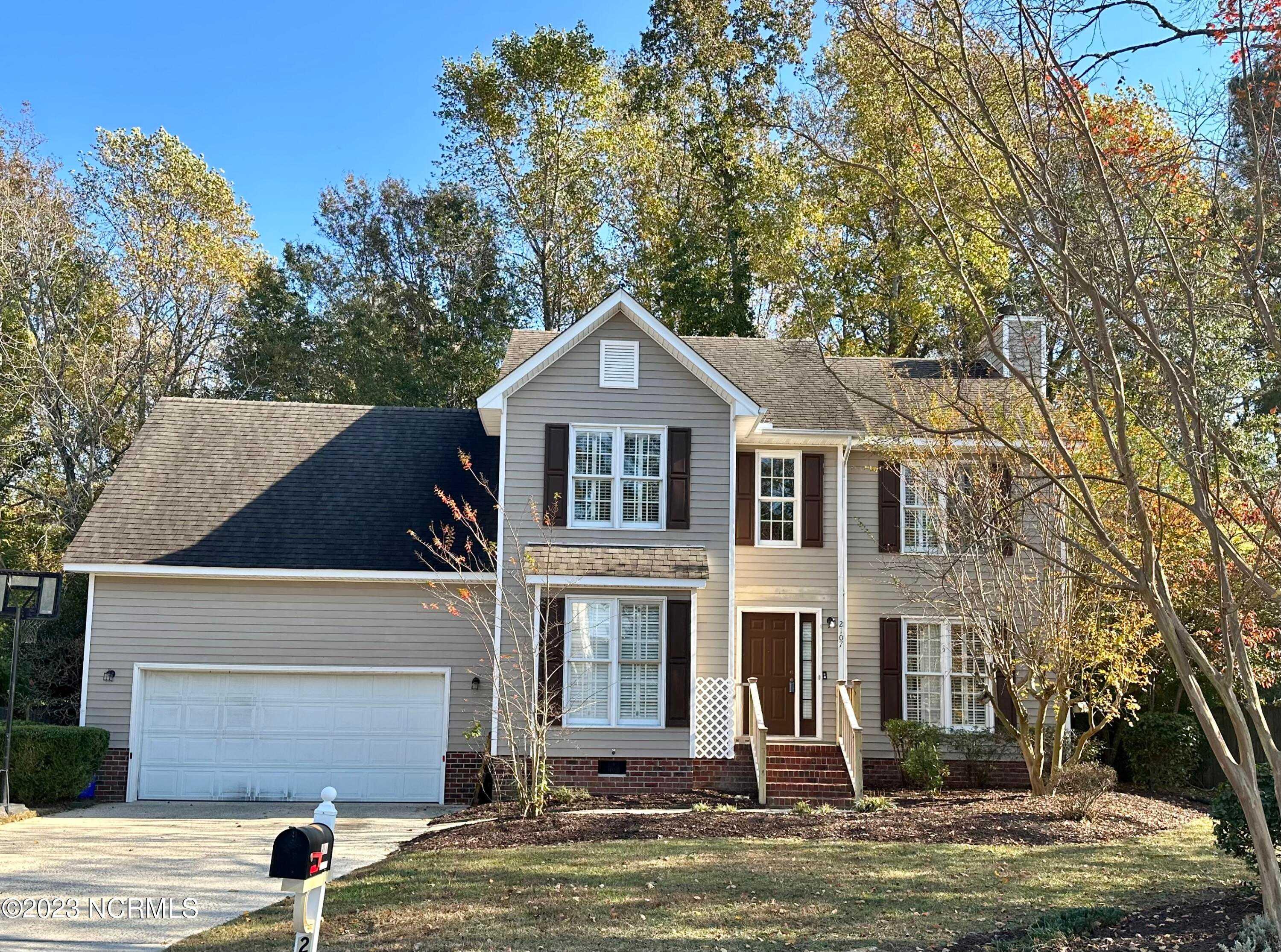 2107 Sir Raleigh, 100396712, Greenville, Single Family Residence,  sold, David Lever, Realty World Lever & Russell